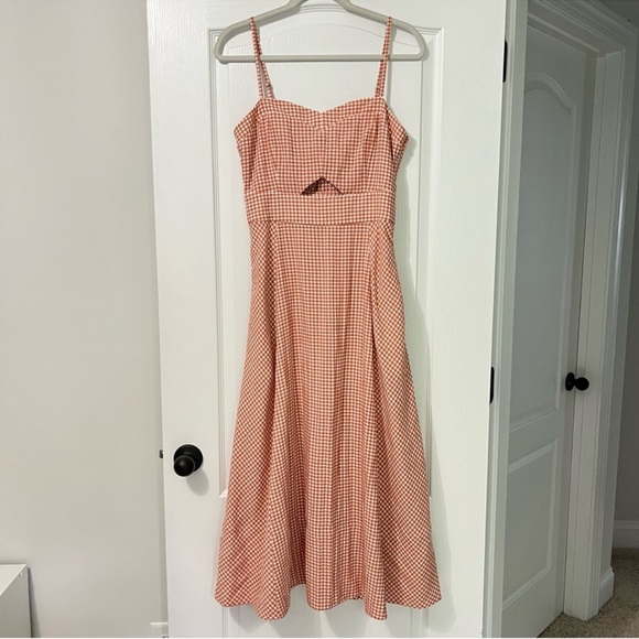 Hunter Bell Red Orange White Gingham Cut Out Sweetheart Neckline Midi Dress - Picture 1 of 16